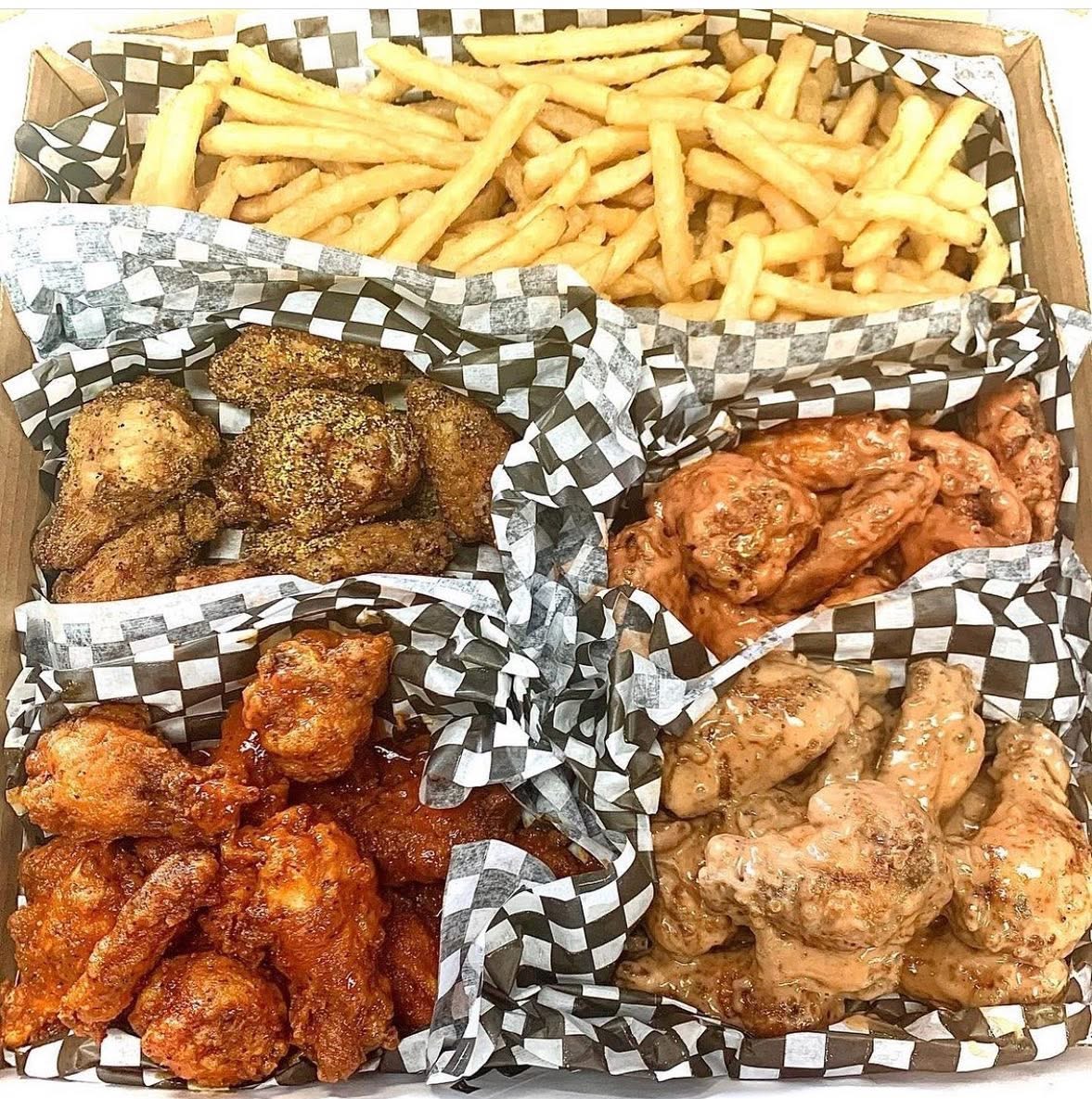Four wing flavours basket